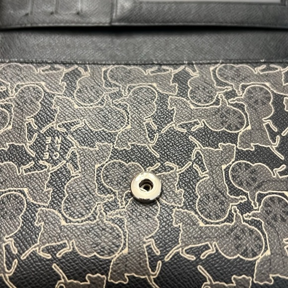 EUC CELINE WALLET BROWN & BLACK W/ HORSE & CARRIAGE - Picture 6 of 13